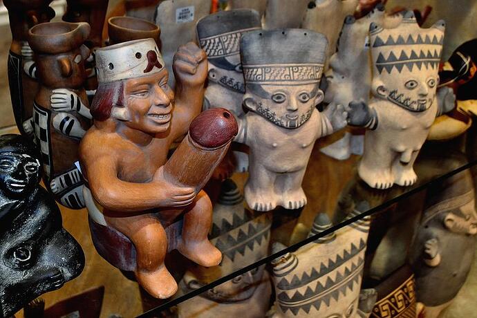 305-lima-peru-carlos-mora