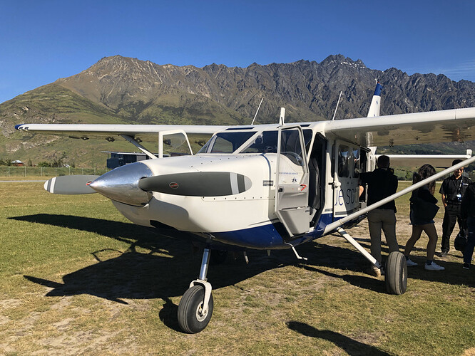 Flight MLF to ZQN