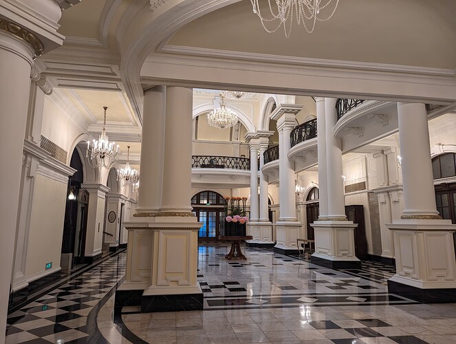 PXL_20231113_065603118