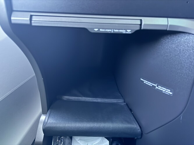 8C023638-B8D4-44EE-B875-319E326557EC_1_105_c