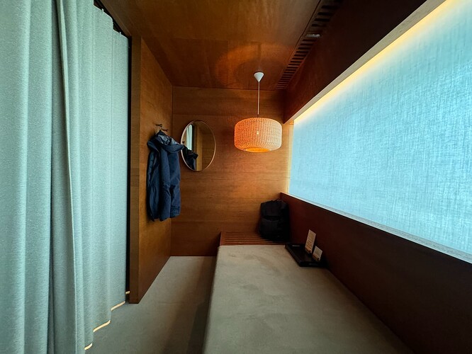 15F5219F-EF6B-4851-8933-460911F150B9_1_102_o