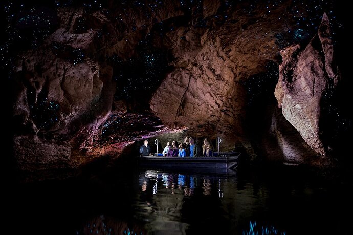 te-anau-glowworm-caves