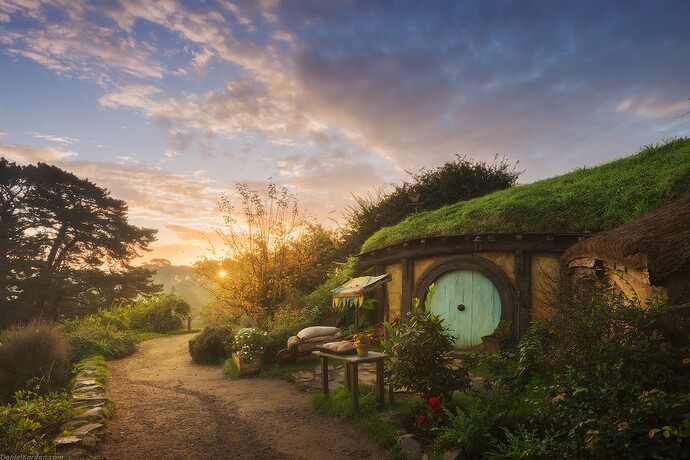 Hobbiton-New-Zealand