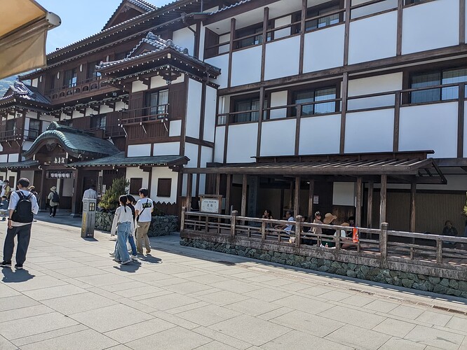 PXL_20230521_053227403