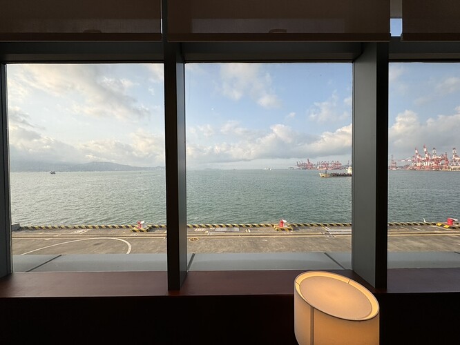 475968FB-68D4-4719-909C-332859205B63_1_105_c