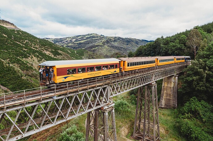 ATTRACTION_TaieriGorgeWingatuiViaduct_008_DunedinNZ-57aeea8d-1920w