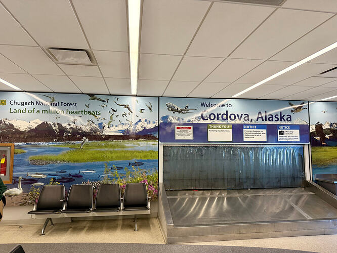 CDV 机场传送带、Chugach National Forest 宣传与欢迎标语