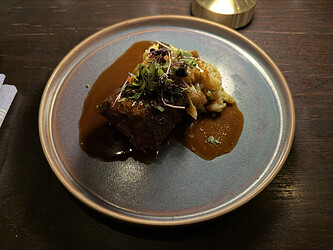 6AB57712-E15C-4772-BBA0-982C9FD78D9F_1_201_a