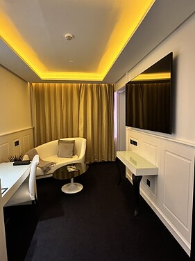 0C039658-FC23-4D1B-9882-B236BF83ED1C_1_105_c