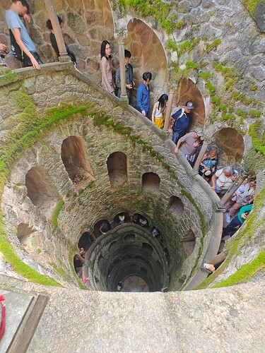 Regaleira: Well of Initiation