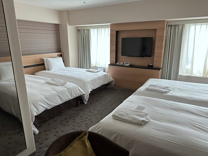 E85DC391-837E-499B-90E7-175501A906CB_1_102_o