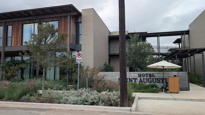 PXL_20251025_211909739.MP