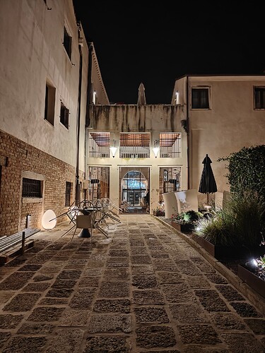 Hotel Acquarius