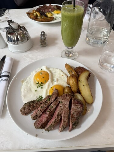 0D478810-4830-43CB-B124-F6715D1C284B_1_105_c