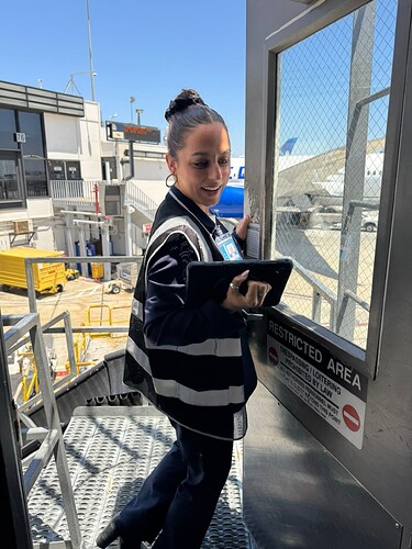 2DFB1C9E-9F69-4E7A-8E0C-6516B341823B_1_102_o