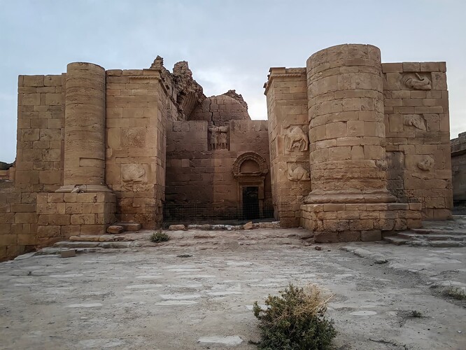 Hatra 4