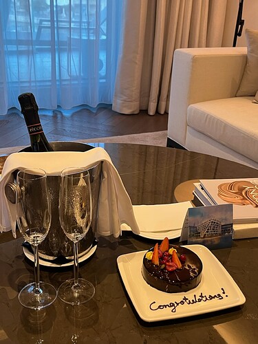 177020E4-F653-45C8-A89D-75C7A42B122F