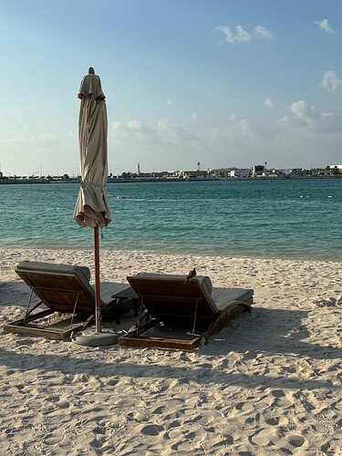 72728708-D724-4EAB-99CE-25A7400CF401