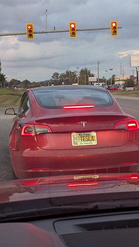 PXL_20250923_230545491