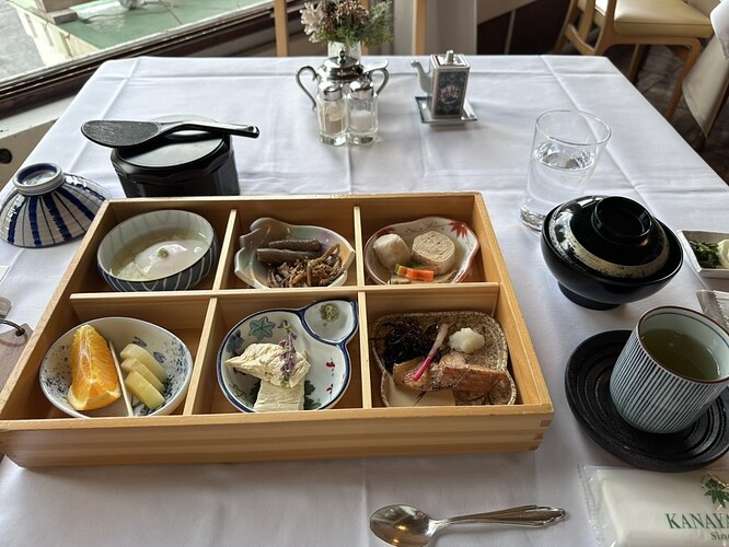 65D0F2D9-4601-46B1-8FE7-491E6F79DC74_1_105_c