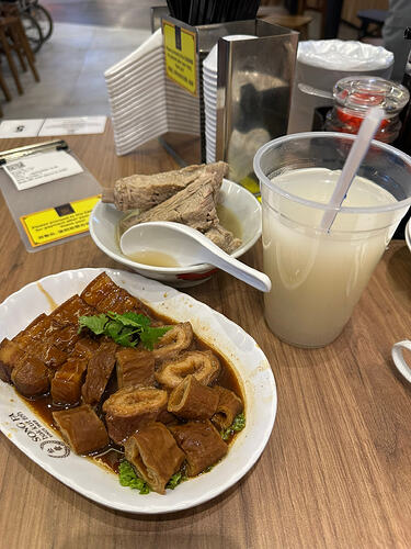 687BA7A2-5AEC-45E3-9028-F0812A94E464_1_102_o