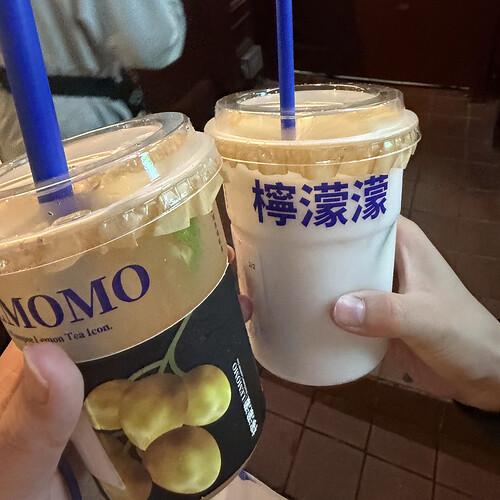 5CF38A74-D5EE-4871-A482-81C39DC77AE9_1_201_a