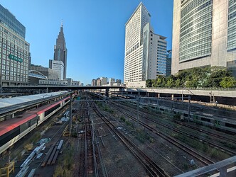 新宿站南广场阳台