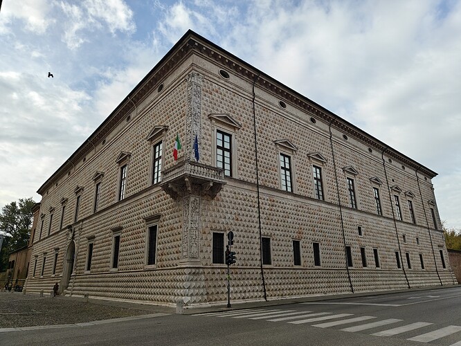 Palazzo Diamanti