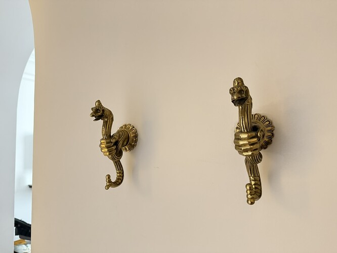 EB786074-B94D-4BF9-991B-F55E2953C225_1_105_c