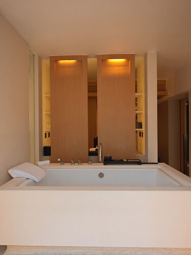 B0004656HEIC1768973766