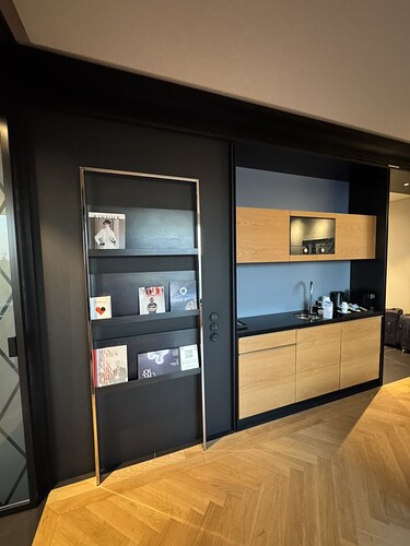 C3160F6E-85B2-48D5-9F7A-702EA4AE6927_1_105_c