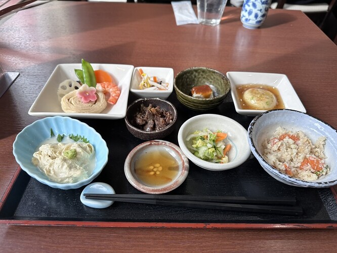 4E69A965-861C-4BEC-B05E-9D404549C0E2_1_105_c