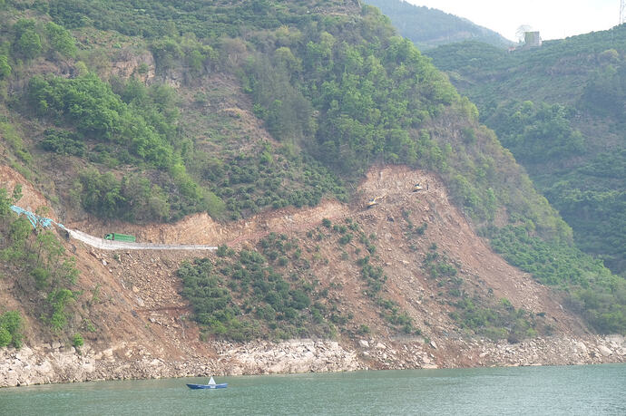 7C39F201-97B7-4270-AAFE-23B4EFFBCF81-47107-000011908A81EC72