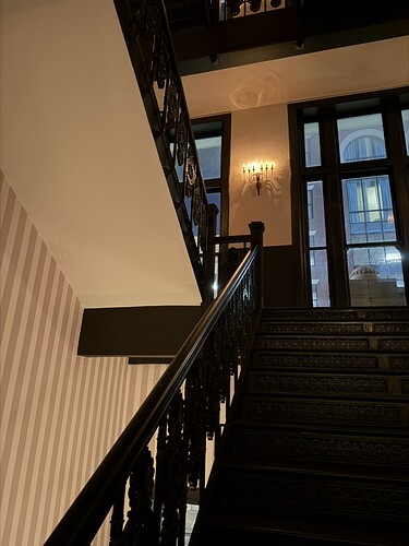 FF19D59C-9338-4F27-AF5C-7575520EE559_1_105_c