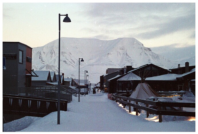 photoby_1740417929836