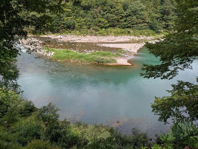 庄川,在这放绵球。