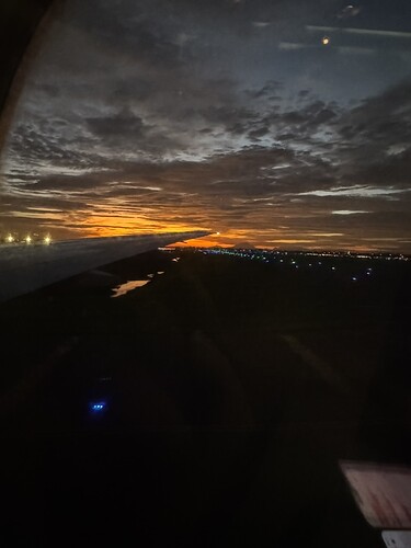 945AE921-5967-4A42-80FA-86507795EE13_1_105_c