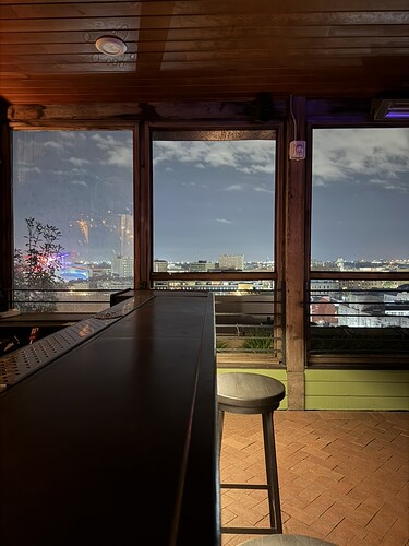 66754B76-8E19-49C3-8605-EBC0851E81D4_1_105_c