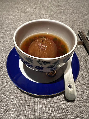 葛仙米桃胶炖雪梨