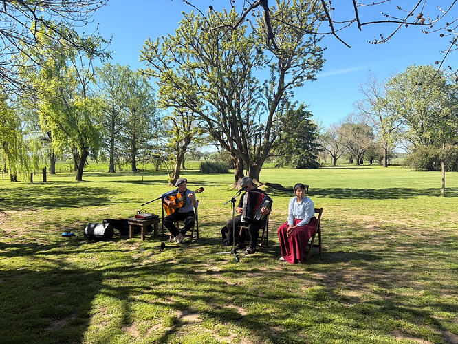 996891E6-CB24-4FF6-B42C-D5F97634AEAB_1_105_c