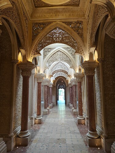 Montserrate Palace Interior
