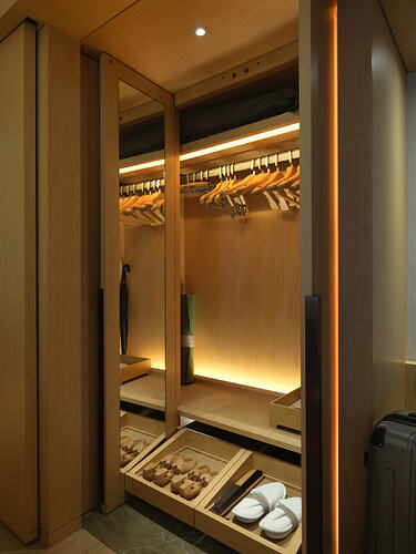 B0004644HEIC1768973504