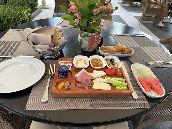 Hilton早餐.HEIC