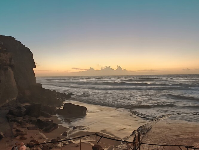 Azenha do Mar Cliff