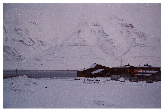 photoby_1740418122707