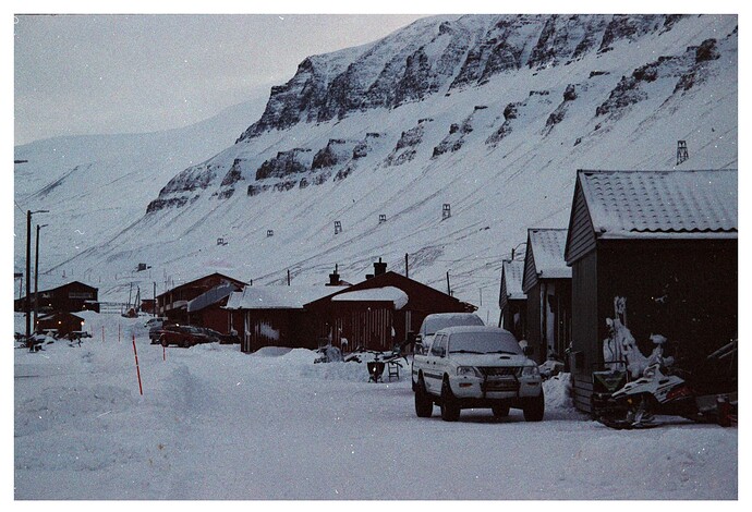 photoby_1740418197669