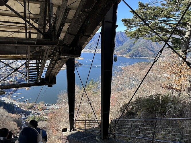 DD18E9DA-22BC-42C7-9039-868AA923F057_1_105_c