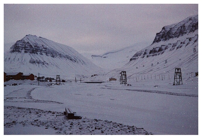 photoby_1740418099612