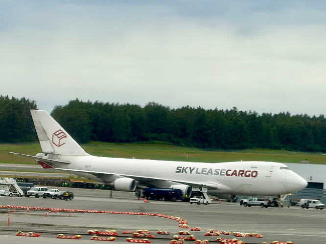 ANC 货运区的 Sky Lease Cargo 747