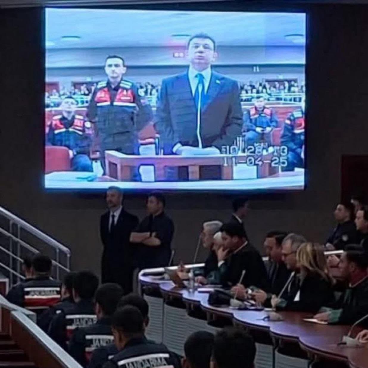 土耳其股债汇三杀，股市熔断，里拉兑美元汇率下跌10%，有什么发财机会？ - #52，来自Adobe - 理财- 美卡论坛